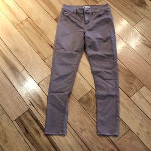 Pink khaki skinny pants!